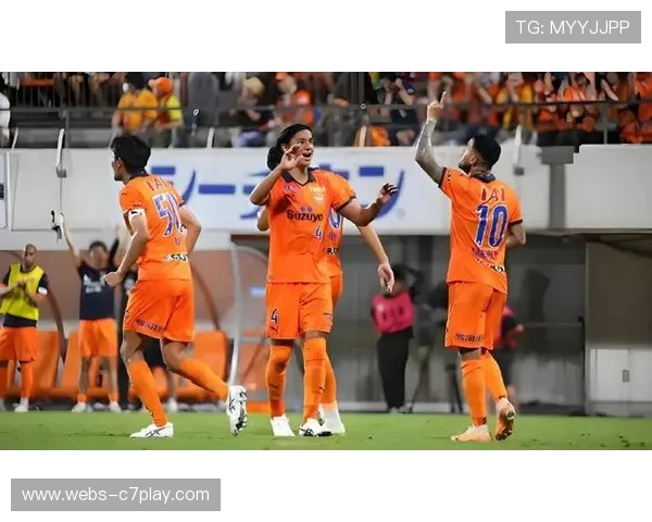 长崎成功丸核心德克里希亚诺重伤退赛 预计明夏强势回归 长崎成功丸核心德克里希亚诺重伤退赛 预计明夏强势回归